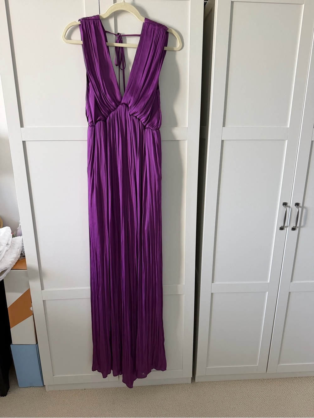 Purple V-Neck Pleated Jumpsuit